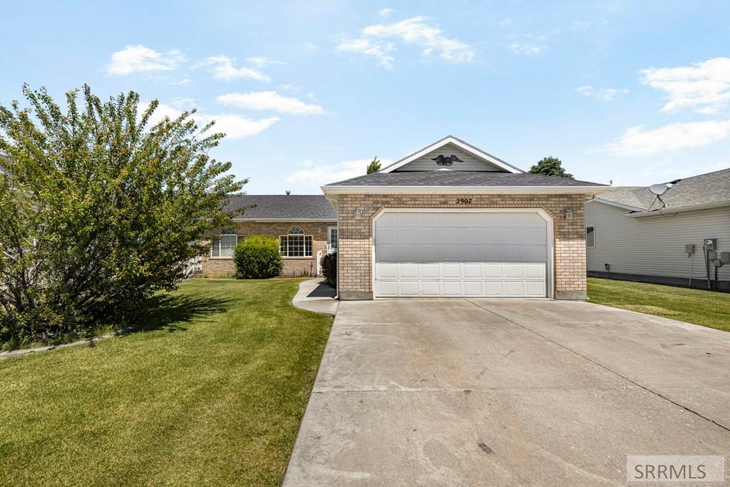 2907 Courtyard Circle Ammon, ID 83406 - Photo 2 of 32