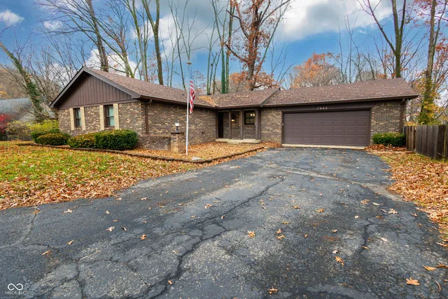 $339,900 | 7942 Continental Drive, Mooresville, IN 46158