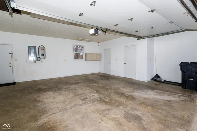 $339,900 | 7942 Continental Drive, Mooresville, IN 46158