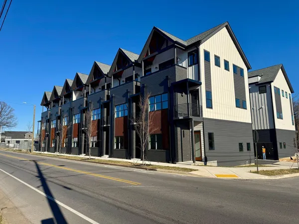 $2,495 | 1800 South Holtzclaw Avenue, Unit 1857 ZETA WAY, Chattanooga, TN 37404