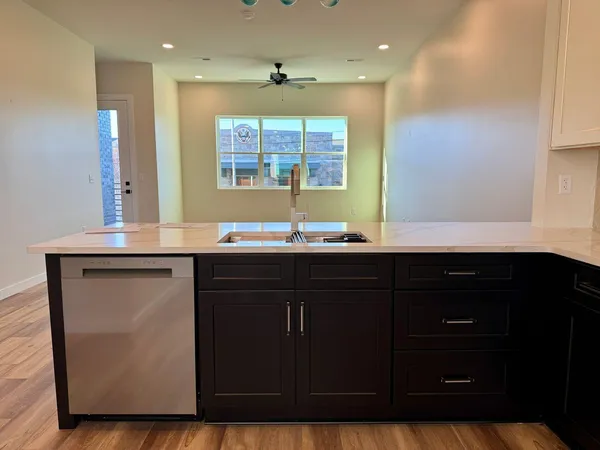 $2,495 | 1800 South Holtzclaw Avenue, Unit 1857 ZETA WAY, Chattanooga, TN 37404