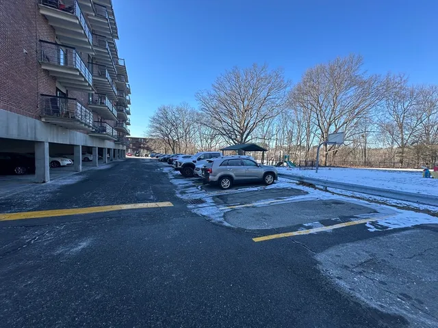 $1,950 | 46 Cochituate Road, Unit 408, Framingham, MA 01701