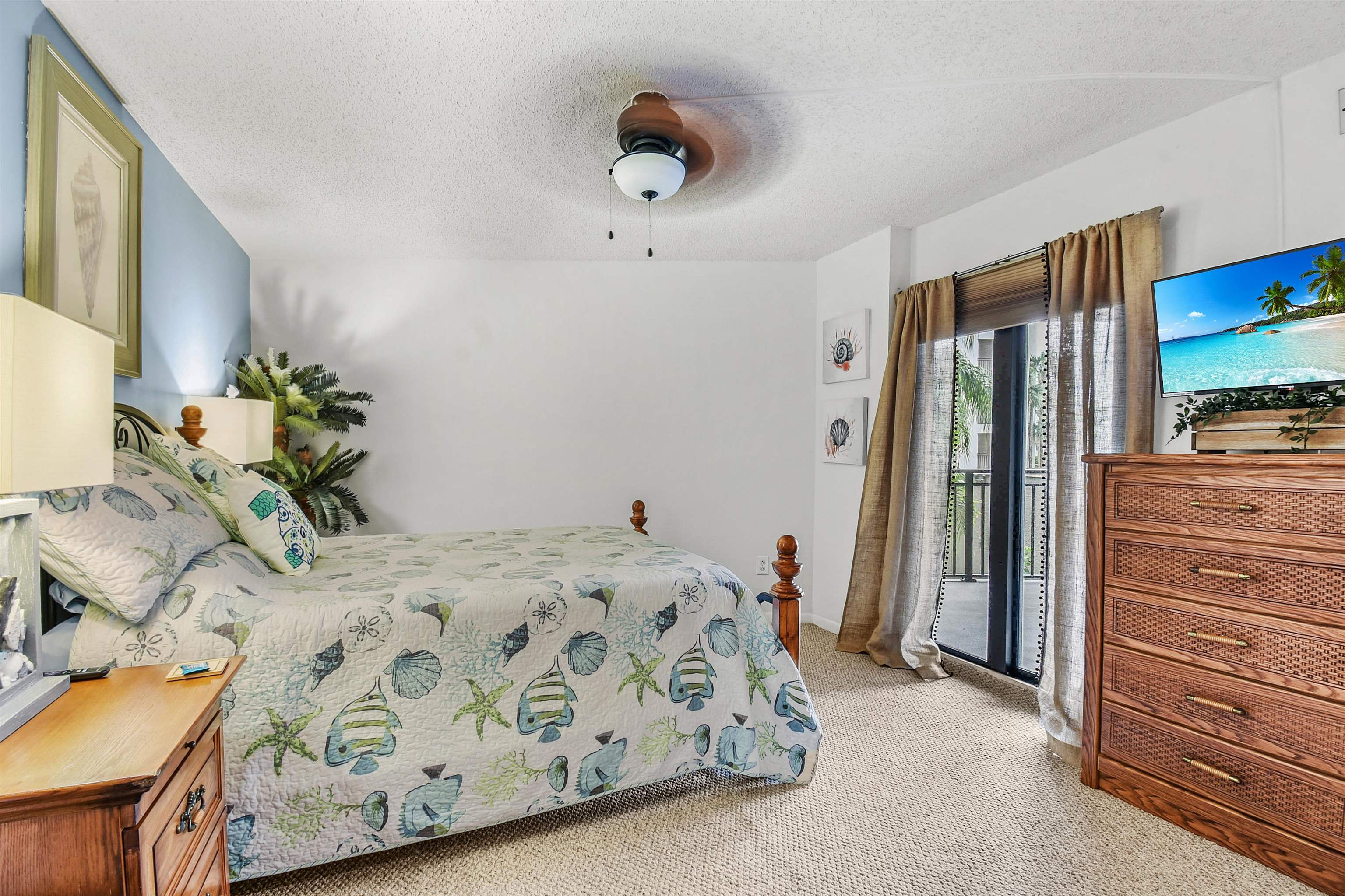 2 Dondanville Road, Unit 212 St. Augustine, FL 32080 - Photo 22 of 31 a bedroom with a bed and a window