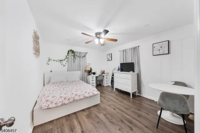 $499,000 | 291 Seaton Avenue, Unit 1, Roselle Park, NJ 07204