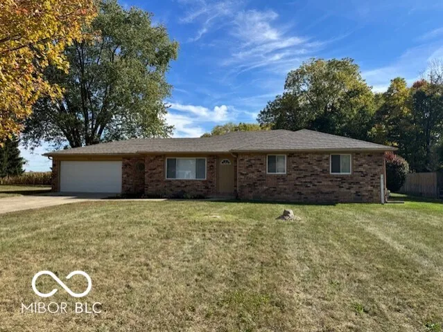 $247,500 | 5630 South Cladwell Drive, Pendleton, IN 46064