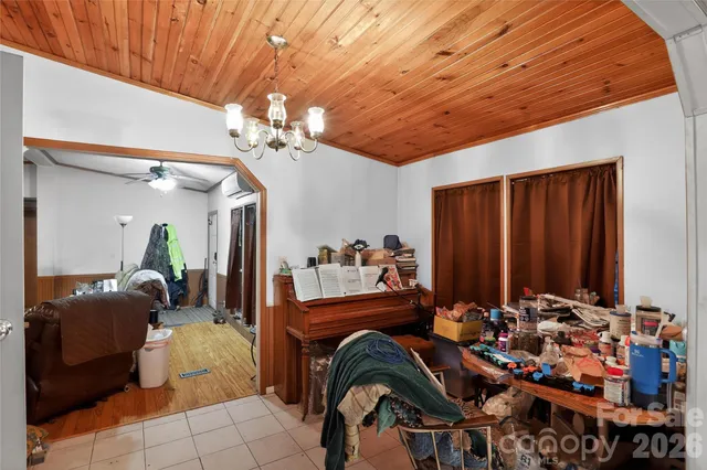 $475,000 | 284 Paul Gosnell Road, Marshall, NC 28753