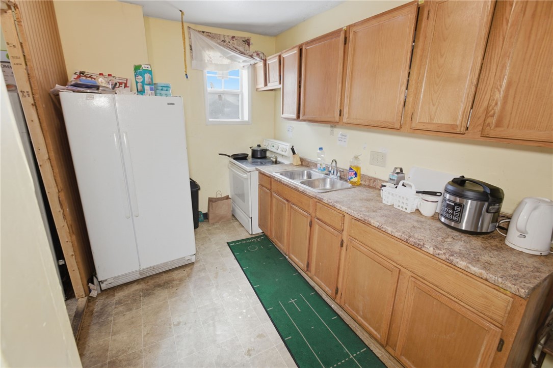 344 Mt Hope Avenue Rochester, NY 14620 - Photo 6 of 25