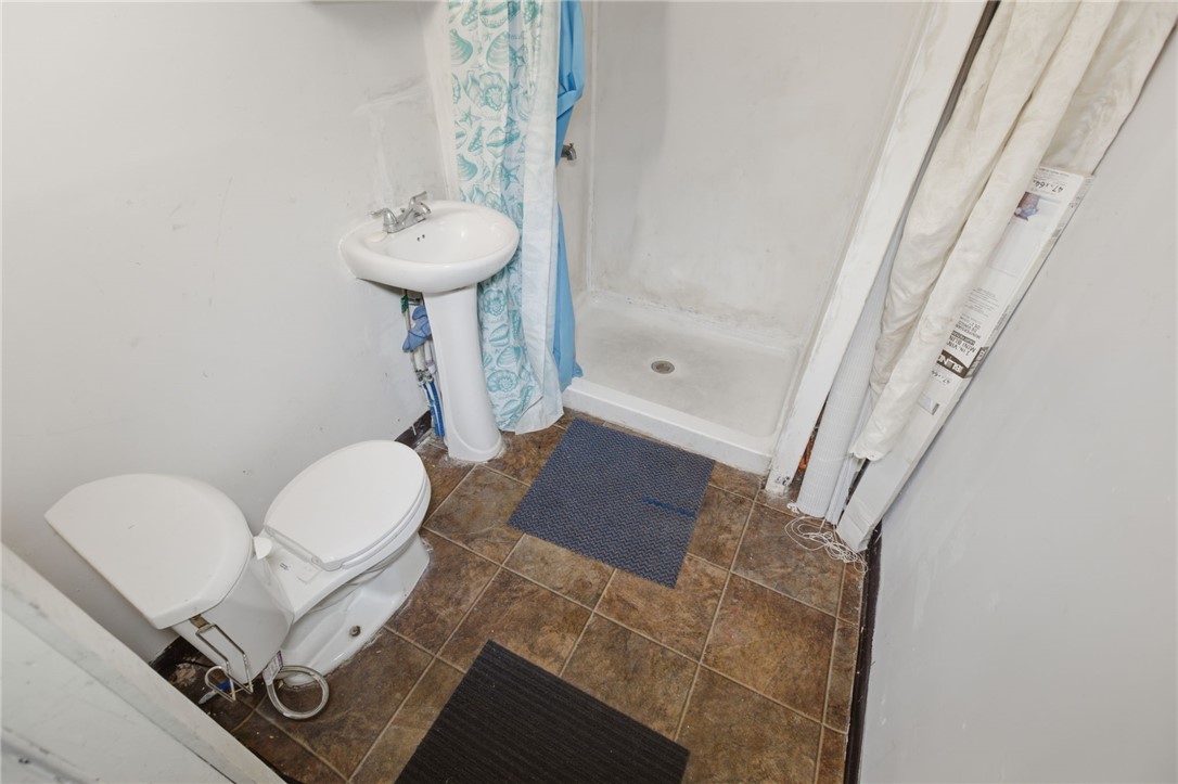 344 Mt Hope Avenue Rochester, NY 14620 - Photo 8 of 25