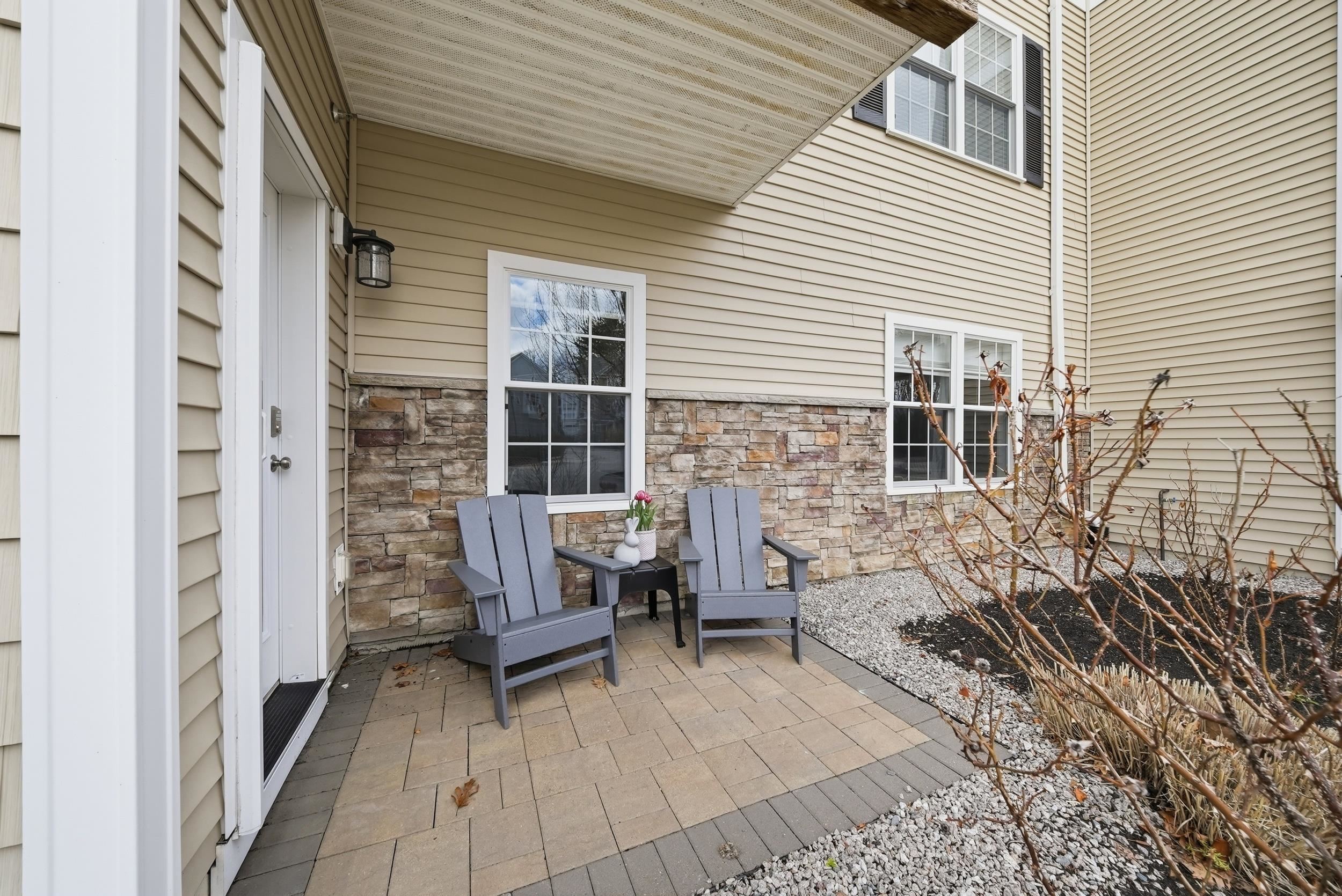 61 Acadia Lane, Unit 103 Exeter, NH 03833 - Photo 16 of 25