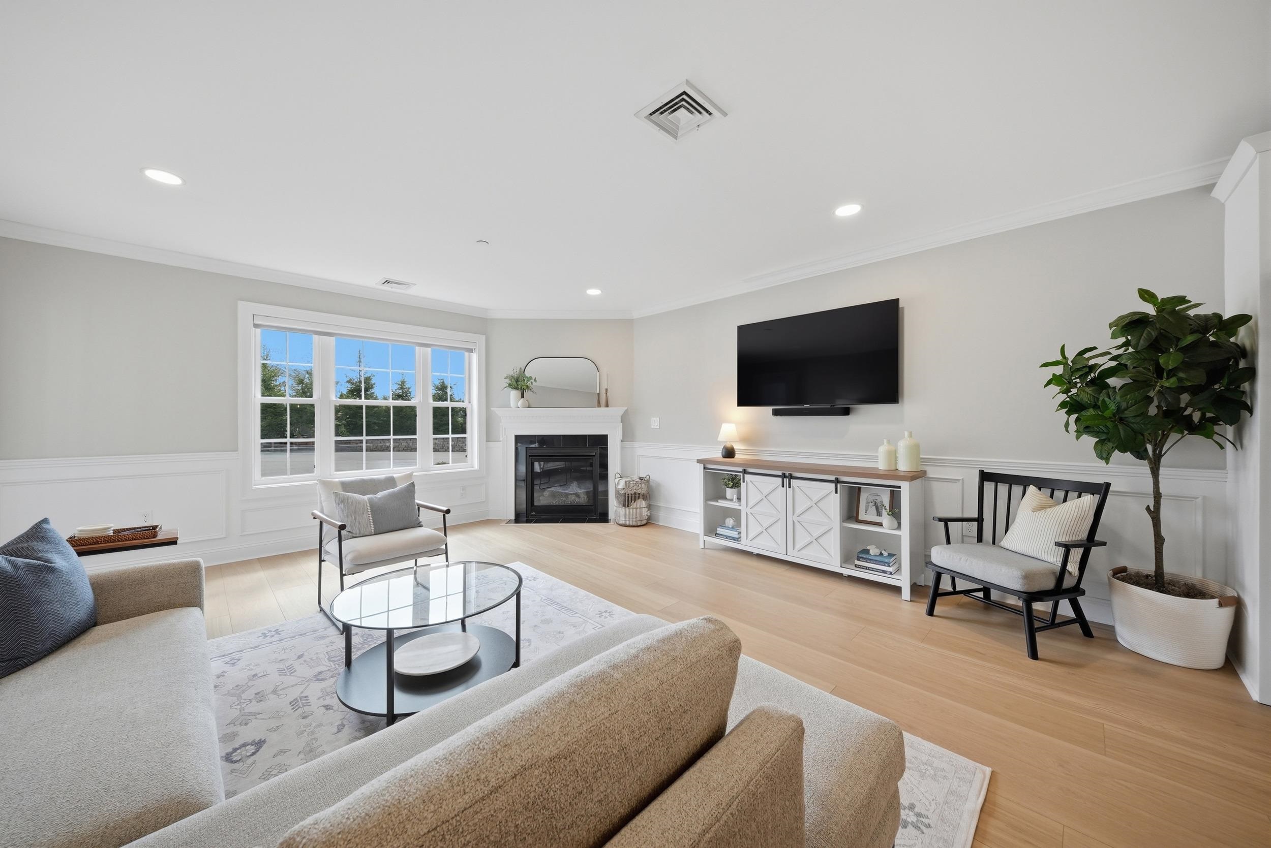 61 Acadia Lane, Unit 103 Exeter, NH 03833 - Photo 5 of 25