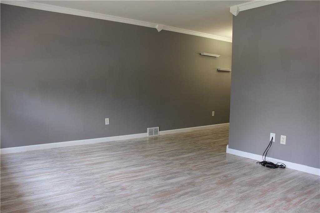 491 Lindsay Road Carnegie, PA 15106 - Photo 13 of 25 Gallery Image 13