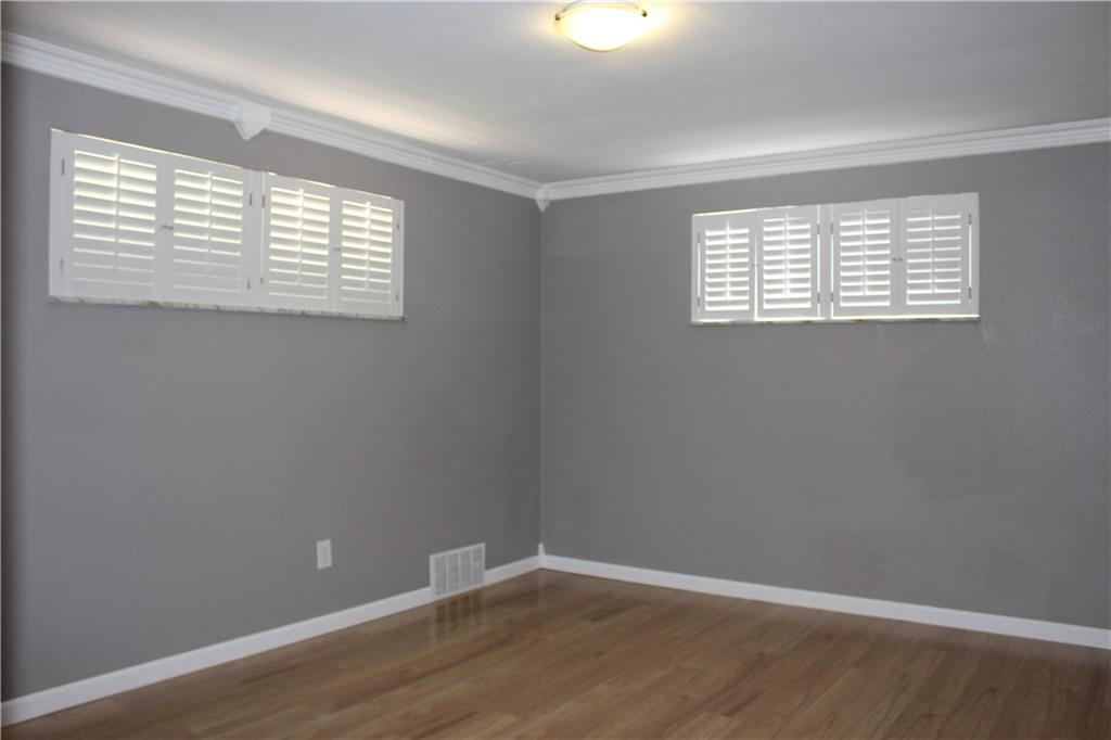 491 Lindsay Road Carnegie, PA 15106 - Photo 15 of 25 Gallery Image 15