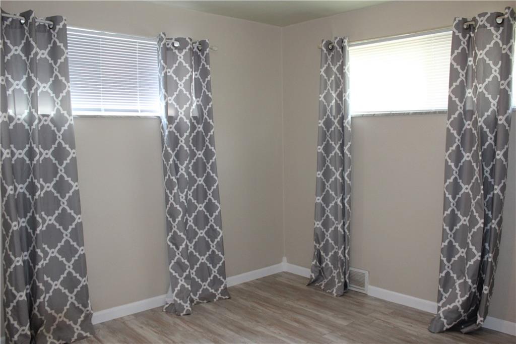 491 Lindsay Road Carnegie, PA 15106 - Photo 17 of 25 Gallery Image 17