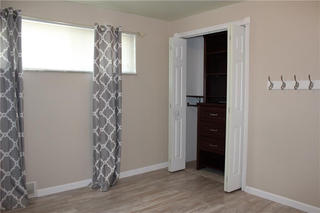 491 Lindsay Road Carnegie, PA 15106 - Photo 18 of 25 Gallery Image 18