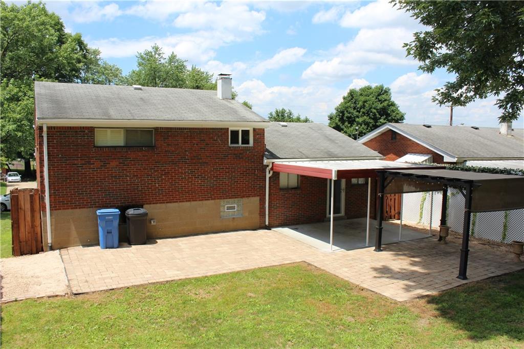 491 Lindsay Road Carnegie, PA 15106 - Photo 3 of 25 Gallery Image 3