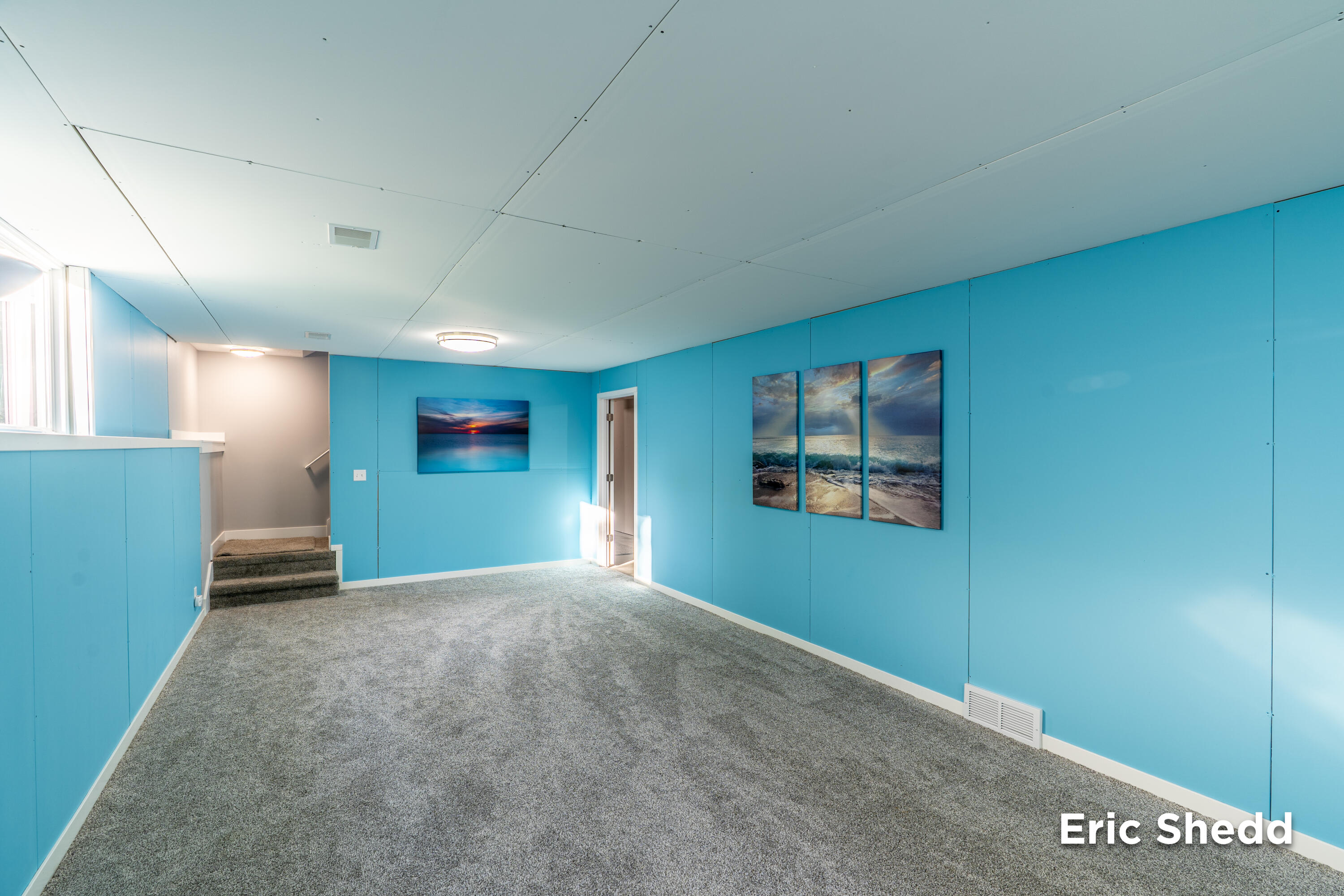 320 Caravan Road Norton Shores, MI 49441 - Photo 30 of 44 320-Caravan-Dr-36