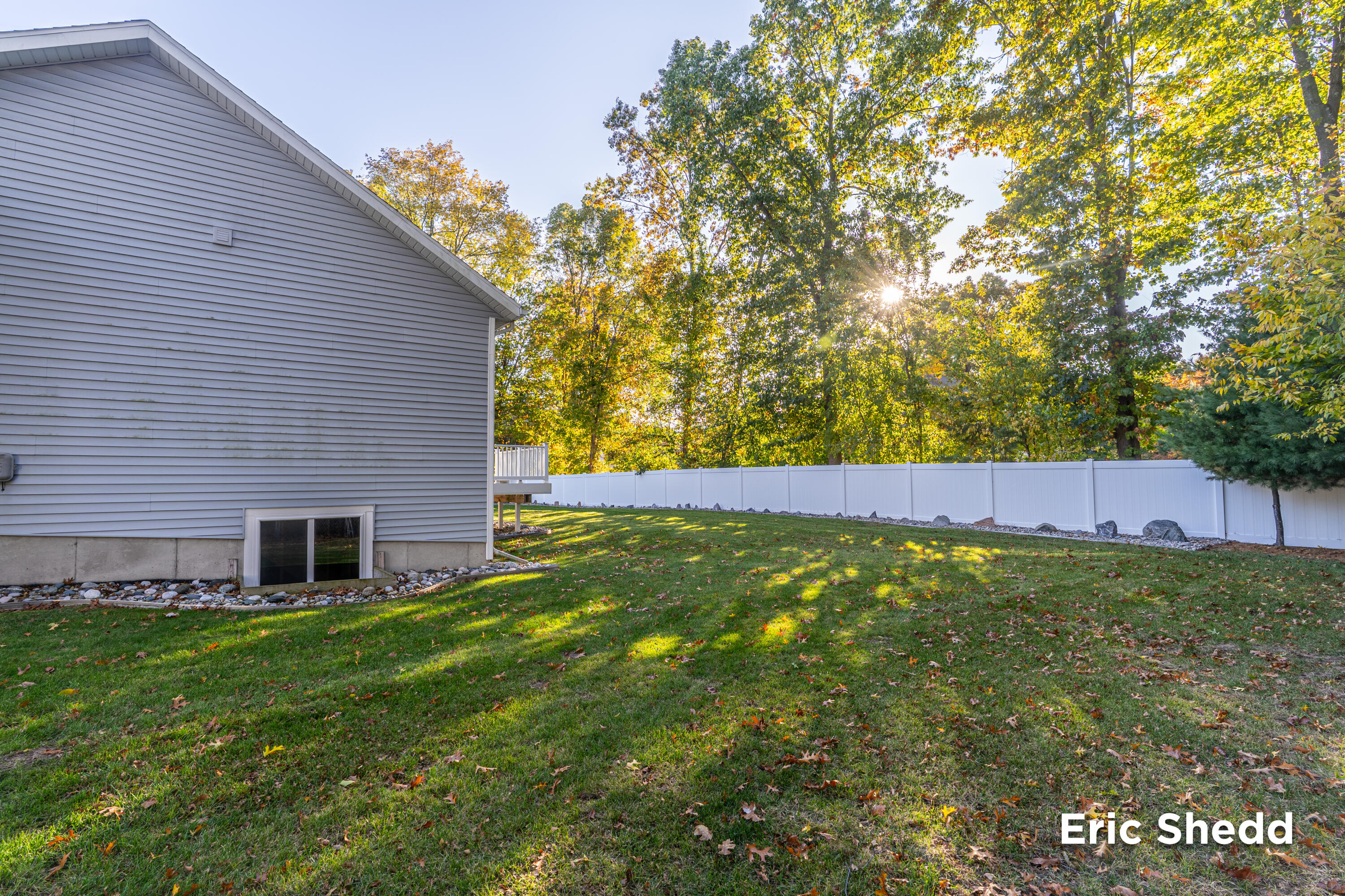 320 Caravan Road Norton Shores, MI 49441 - Photo 43 of 44 320-Caravan-Dr-40