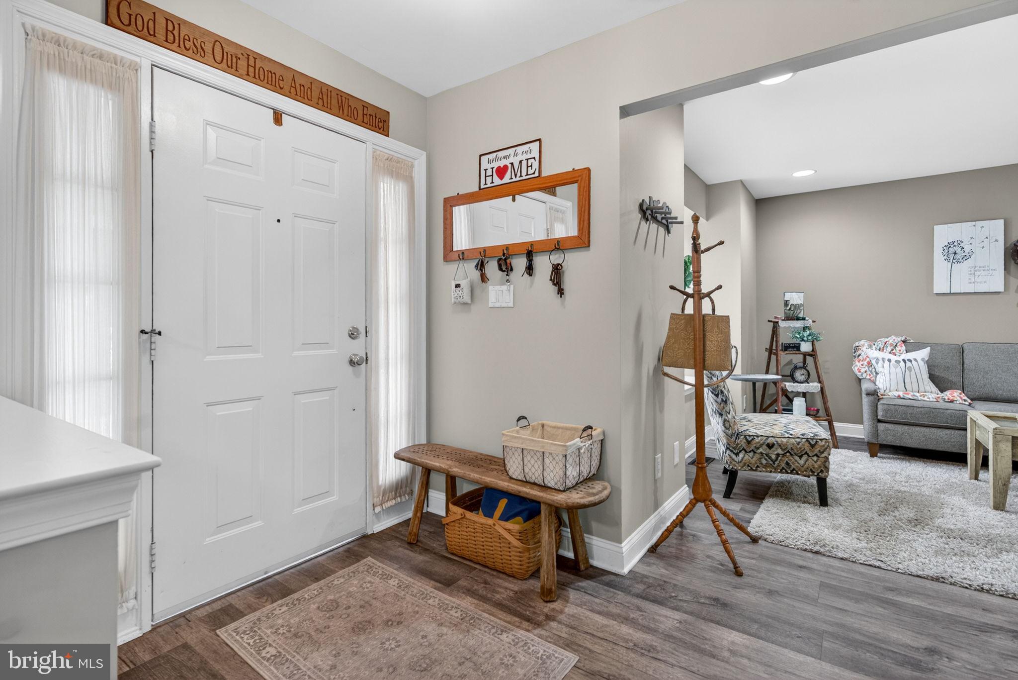 2807 Gramercy Way Mount Laurel, NJ 08054 - Photo 6 of 45 Front entranct
