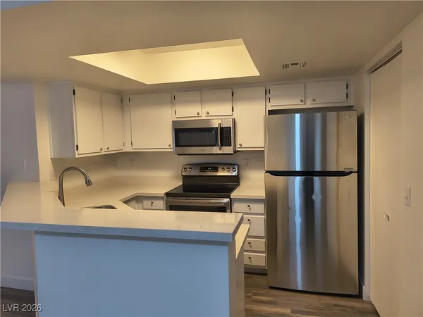 $1,300 | 8600 West Charleston Boulevard, Unit 1066, Las Vegas, NV 89117