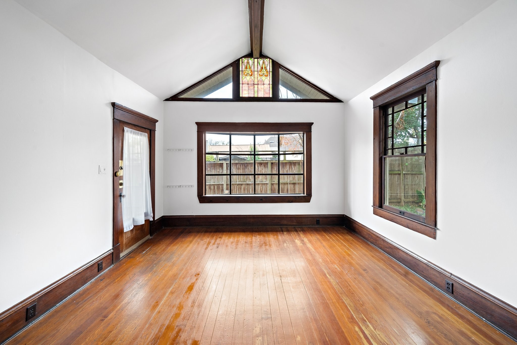 1517 Indiana Street Houston, TX 77006 - Photo 1 of 22