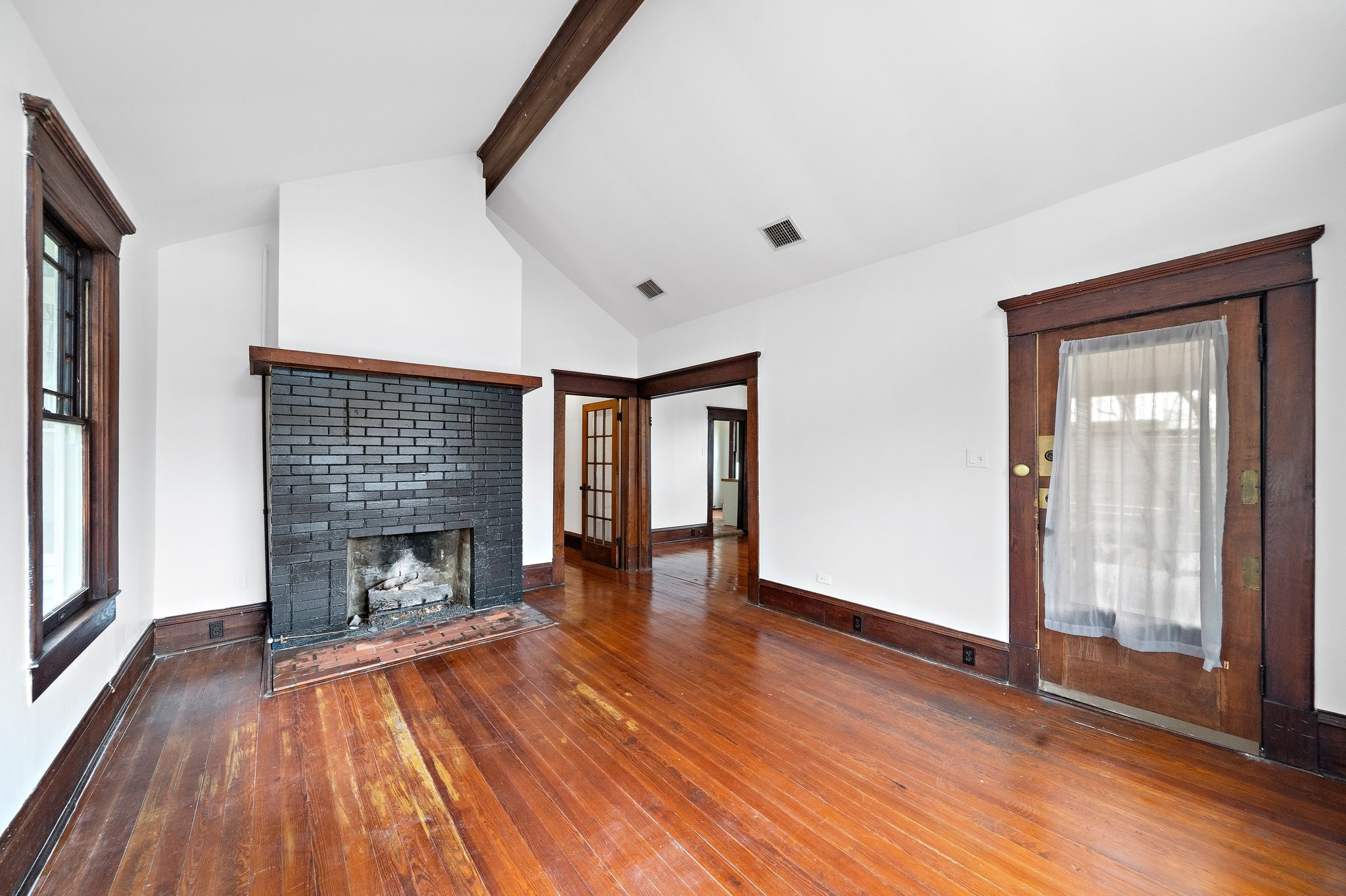 1517 Indiana Street Houston, TX 77006 - Photo 8 of 22