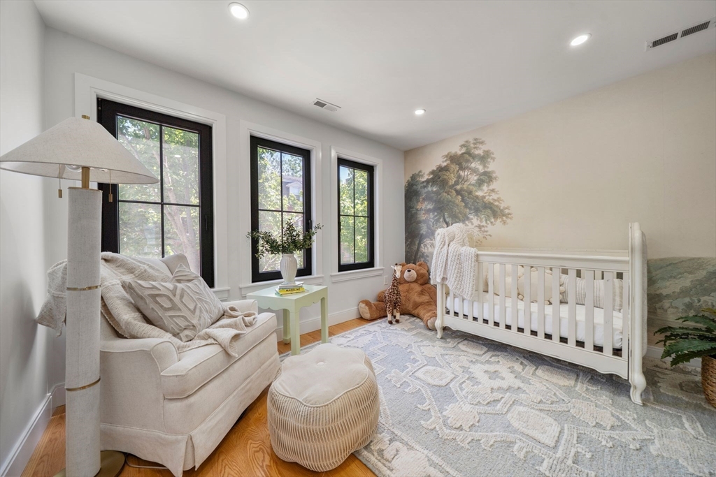 181 I Street Boston, MA 02127 - Photo 12 of 31