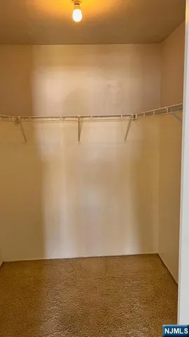 $2,975 | 4 Hedgerow Drive, Englewood, NJ 07631