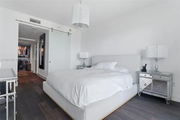 $1,480,000 | 900 Biscayne Boulevard, Unit 4308, Miami, FL 33132