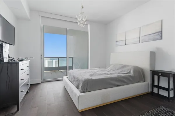 $1,480,000 | 900 Biscayne Boulevard, Unit 4308, Miami, FL 33132