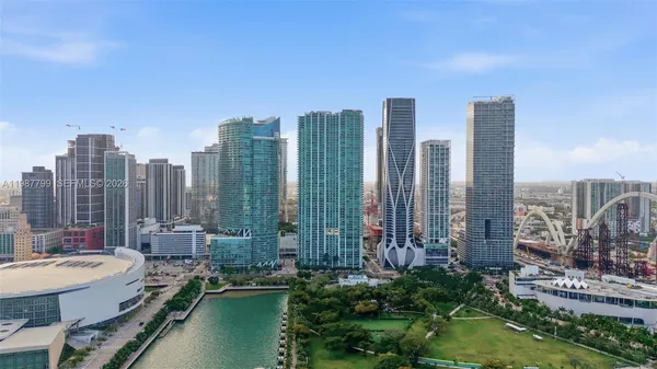 $1,480,000 | 900 Biscayne Boulevard, Unit 4308, Miami, FL 33132
