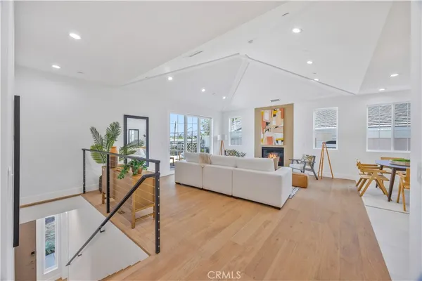 $1,699,000 | 2420 Ives Lane, Unit A, Redondo Beach, CA 90278