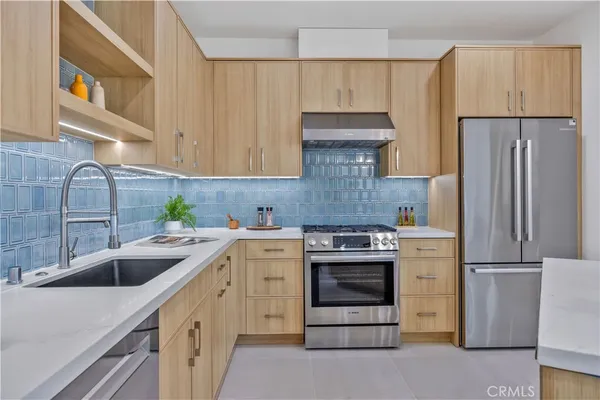 $1,699,000 | 2420 Ives Lane, Unit A, Redondo Beach, CA 90278