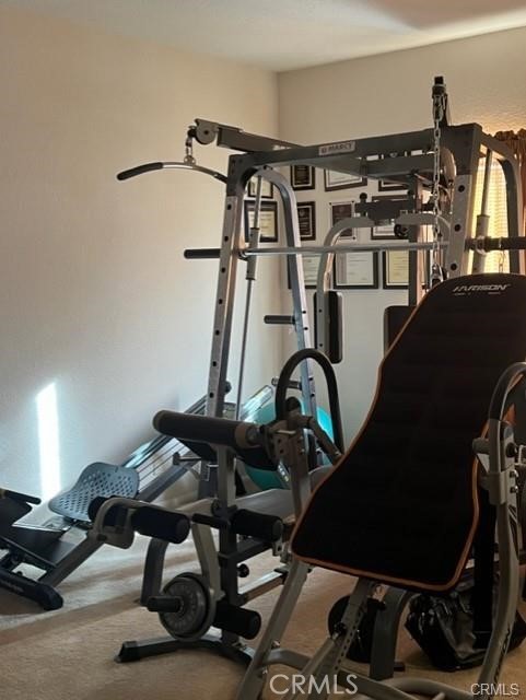 15542 Kiamichi Road Apple Valley, CA 92307 - Photo 28 of 39 a picture of a gym