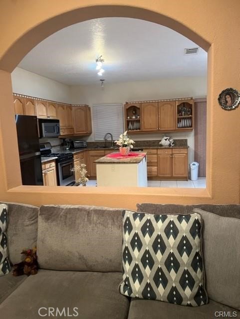 15542 Kiamichi Road Apple Valley, CA 92307 - Photo 6 of 27