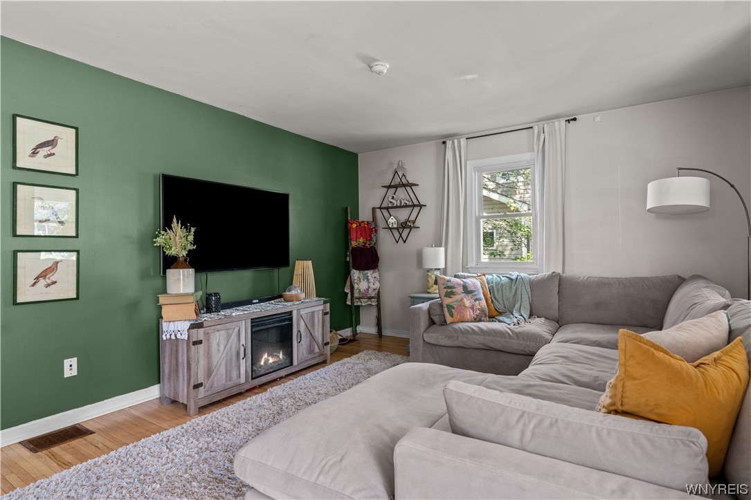 436 Windermere Boulevard Amherst, NY 14226 - Photo 2 of 32