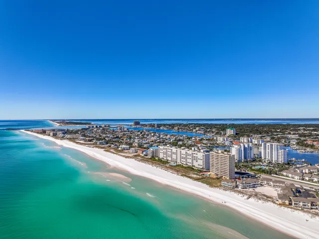 $2,150,000 | 770 Gulf Shore Drive, Unit P1, Destin, FL 32541