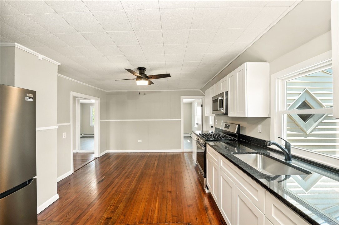 32 Jackson Street Woonsocket, RI 02895 - Photo 11 of 23