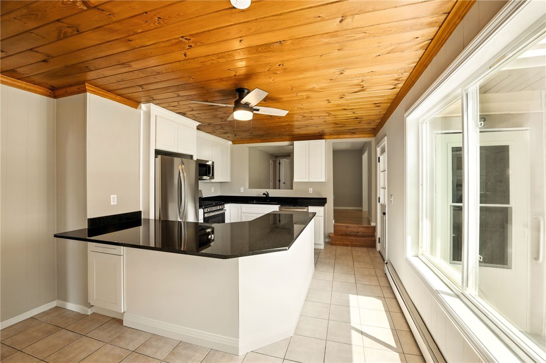 32 Jackson Street Woonsocket, RI 02895 - Photo 5 of 23