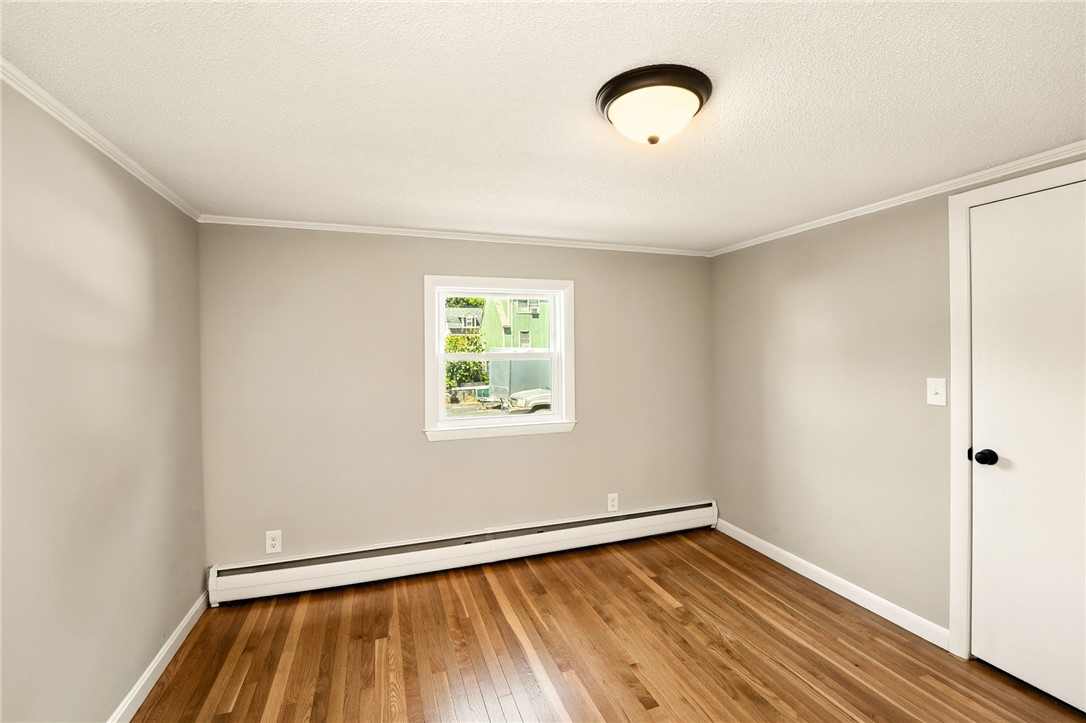 32 Jackson Street Woonsocket, RI 02895 - Photo 9 of 23