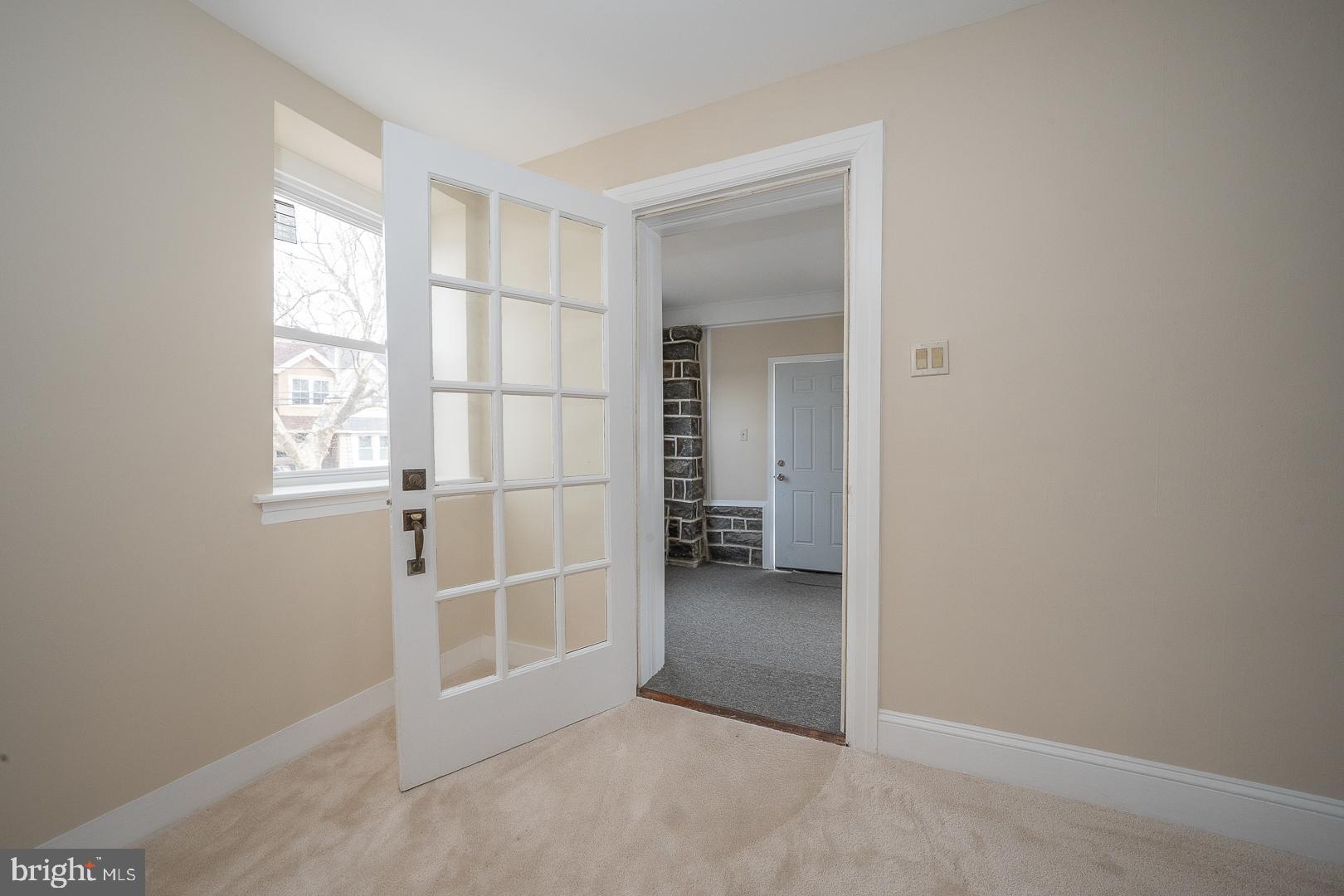122 Englewood Road Upper Darby, PA 19082 - Photo 3 of 72
