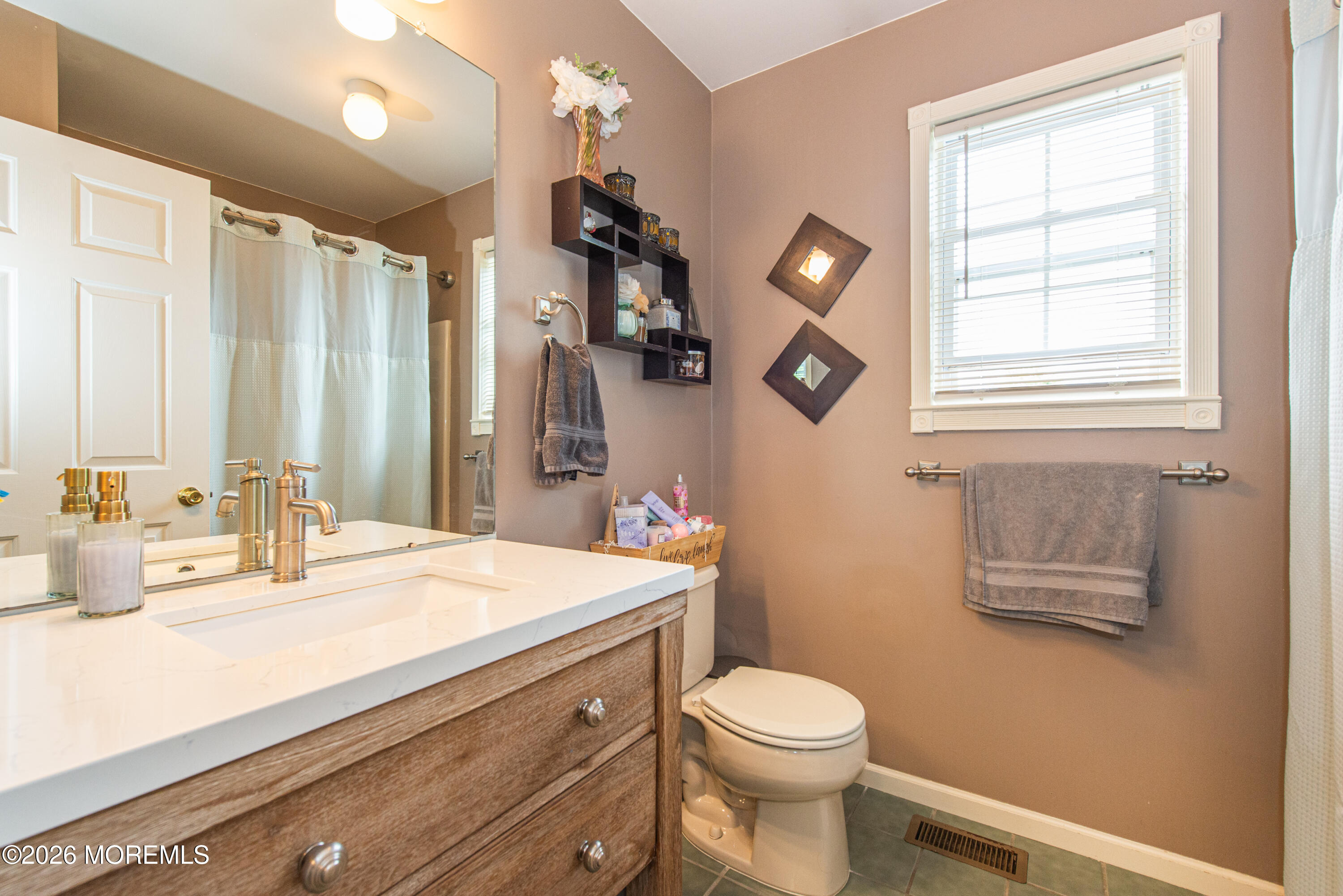 91 Nutmeg Road Aberdeen, NJ 07747 - Photo 25 of 33 25