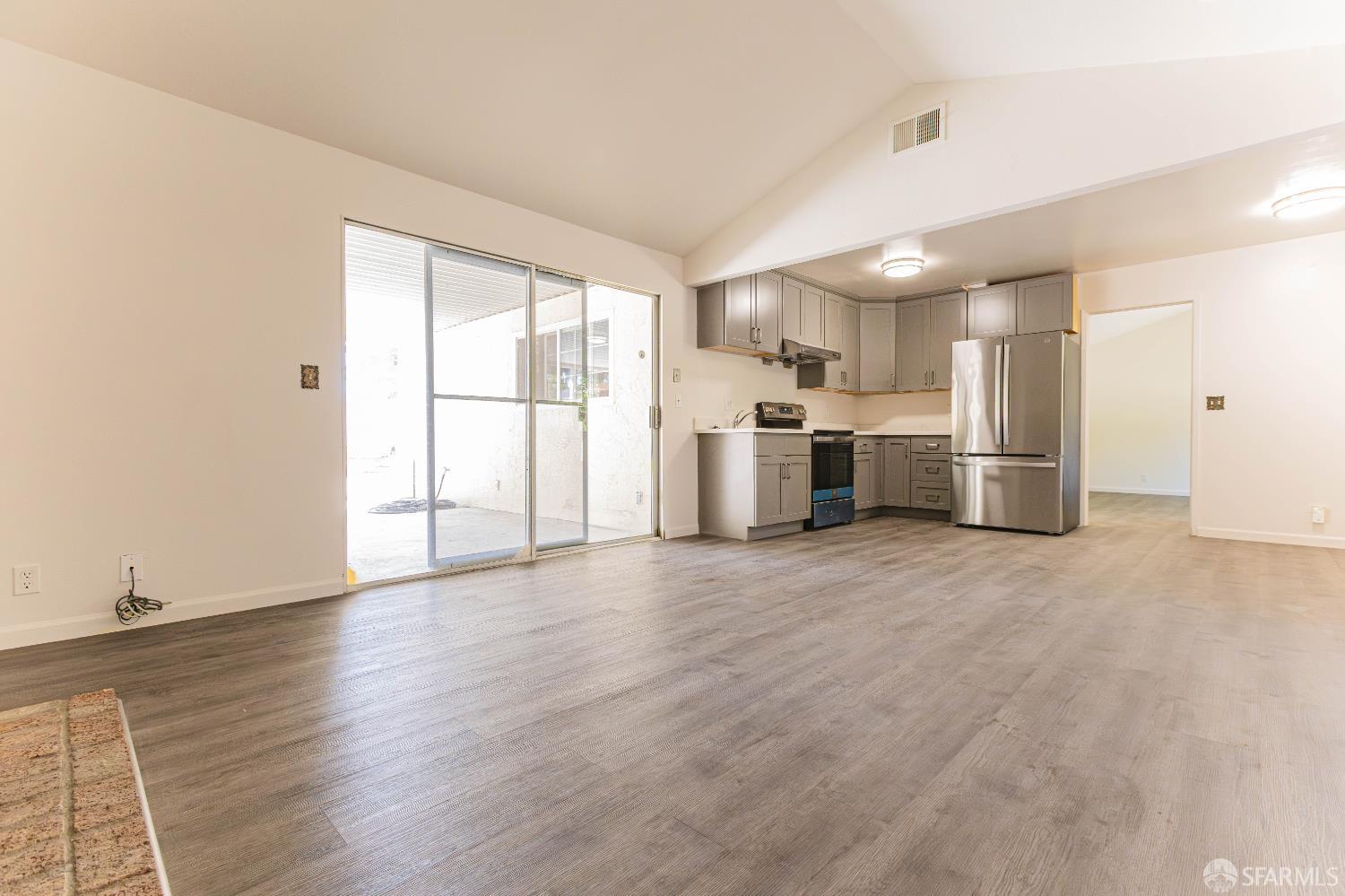 915 Seascape Circle Rodeo, CA 94572 - Photo 12 of 51 Gallery Image 12