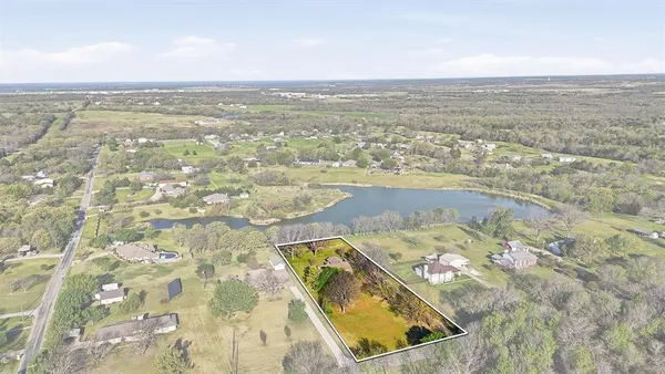 $350,000 | 1273 Preston Road, Denison, TX 75020