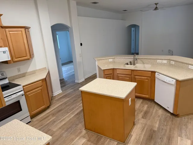 $3,100 | 1427 Grand Isle Boulevard, Melbourne, FL 32940