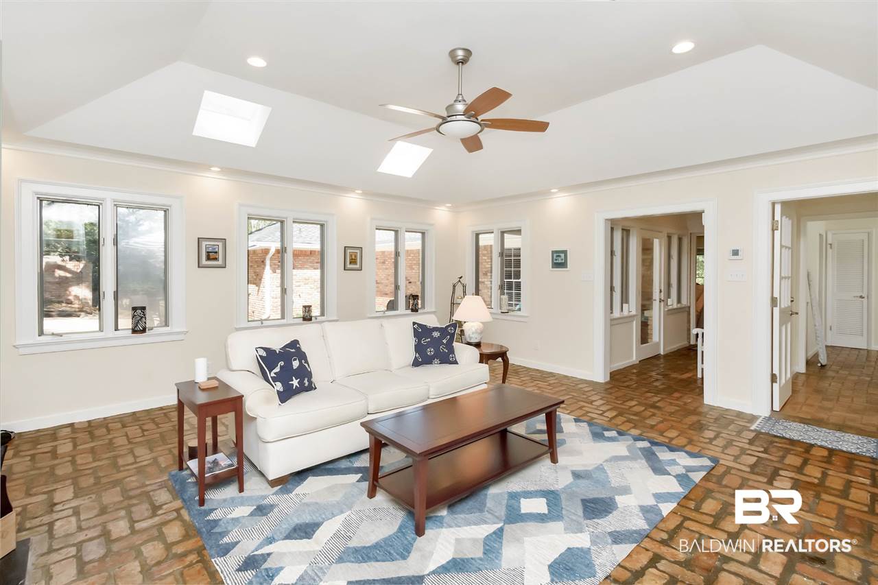 308 West Brandy Run Road Mobile, AL 36608 - Photo 18 of 47