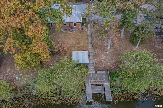 $400,000 | 18459 North Miller Lake Lane, Mount Vernon, IL 62864