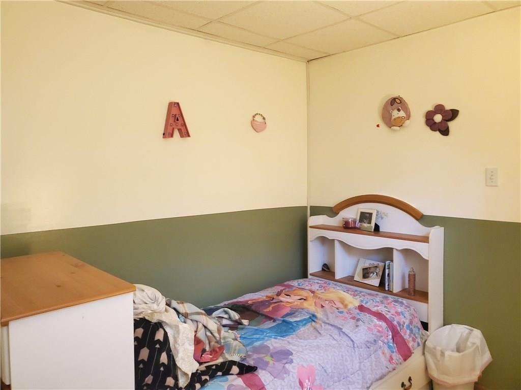 320 2nd Street Butler, PA 16001 - Photo 20 of 23 Bottom unit bedroom