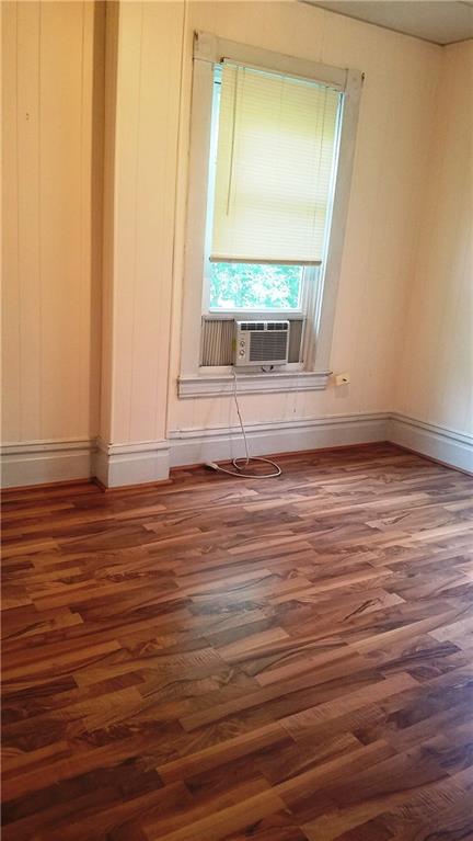320 2nd Street Butler, PA 16001 - Photo 6 of 23 Top unit Bedroom