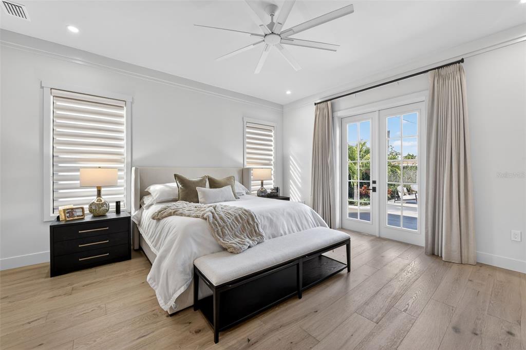 2311 Grove Street Sarasota, FL 34239 - Photo 11 of 20