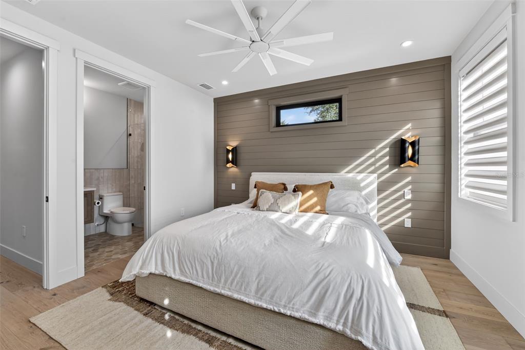 2311 Grove Street Sarasota, FL 34239 - Photo 14 of 20